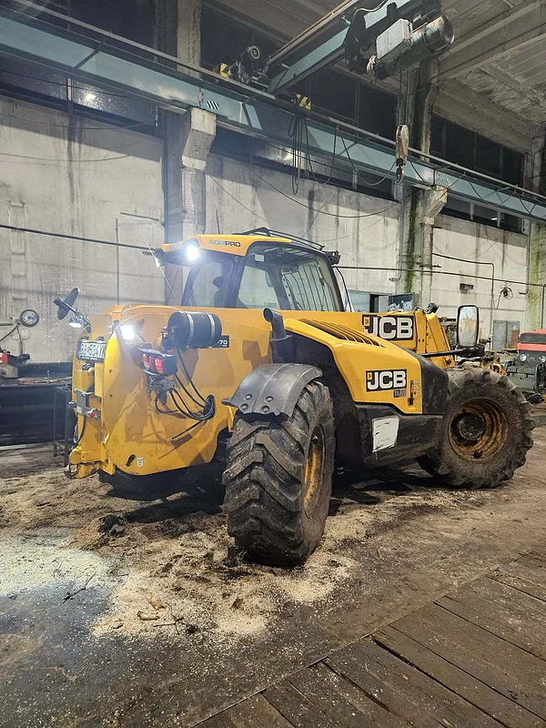 SERVIS JCB 541-70
